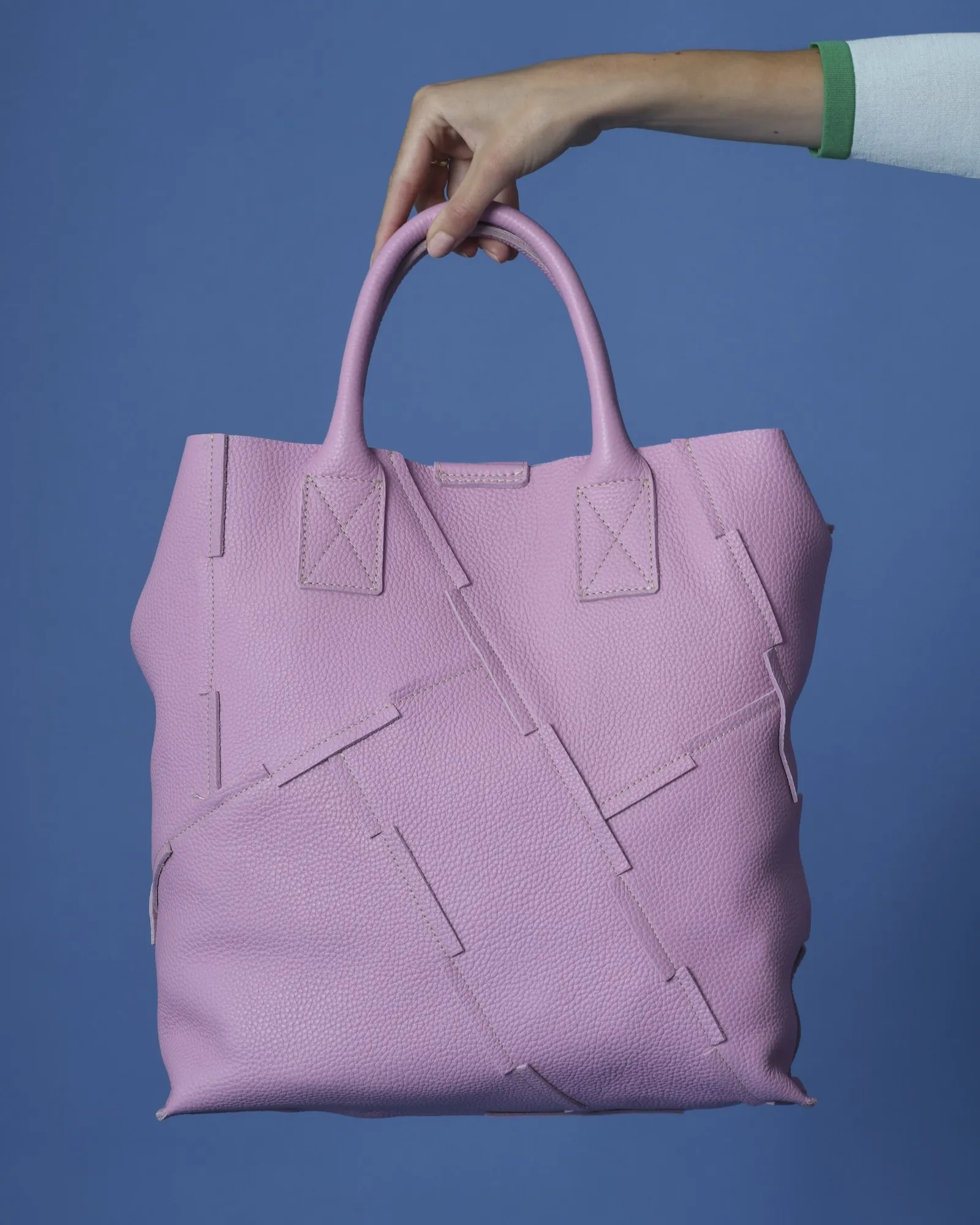 Sac à main en cuir rose Falorni 