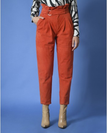 Pantalon carotte en daim P.A.R.O.S.H 