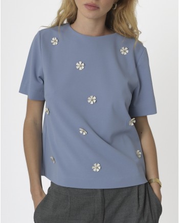 Top en crêpe bleu à broderies floraux SVNTY 