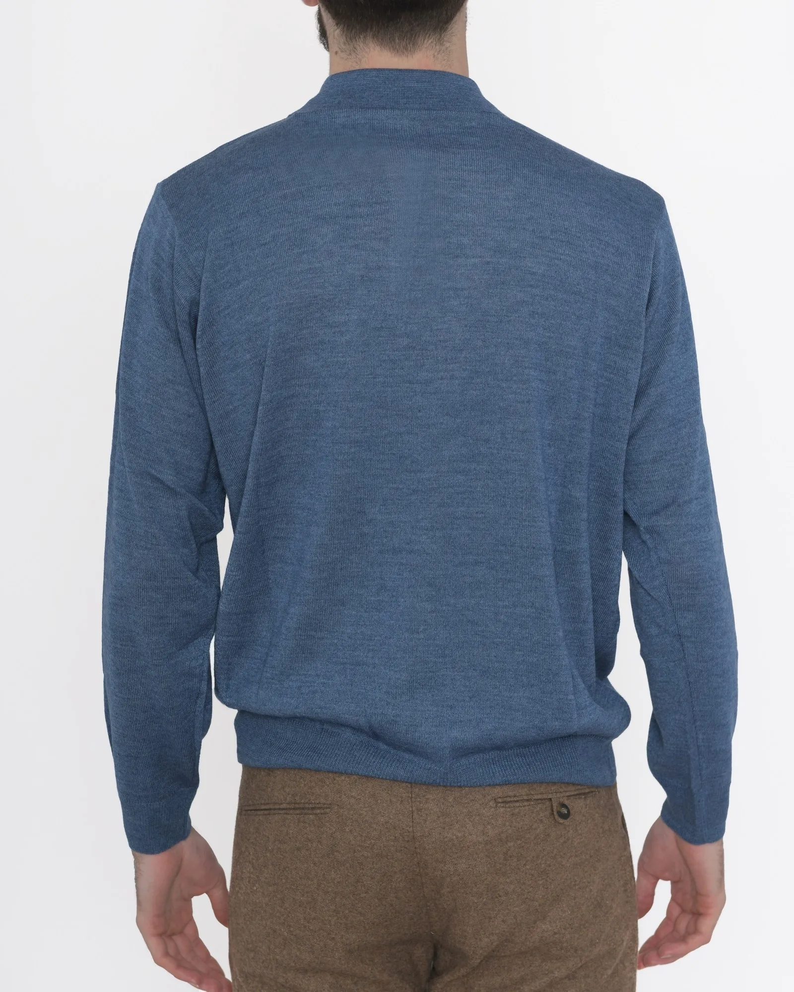 Pull en laine bleue Vneck 