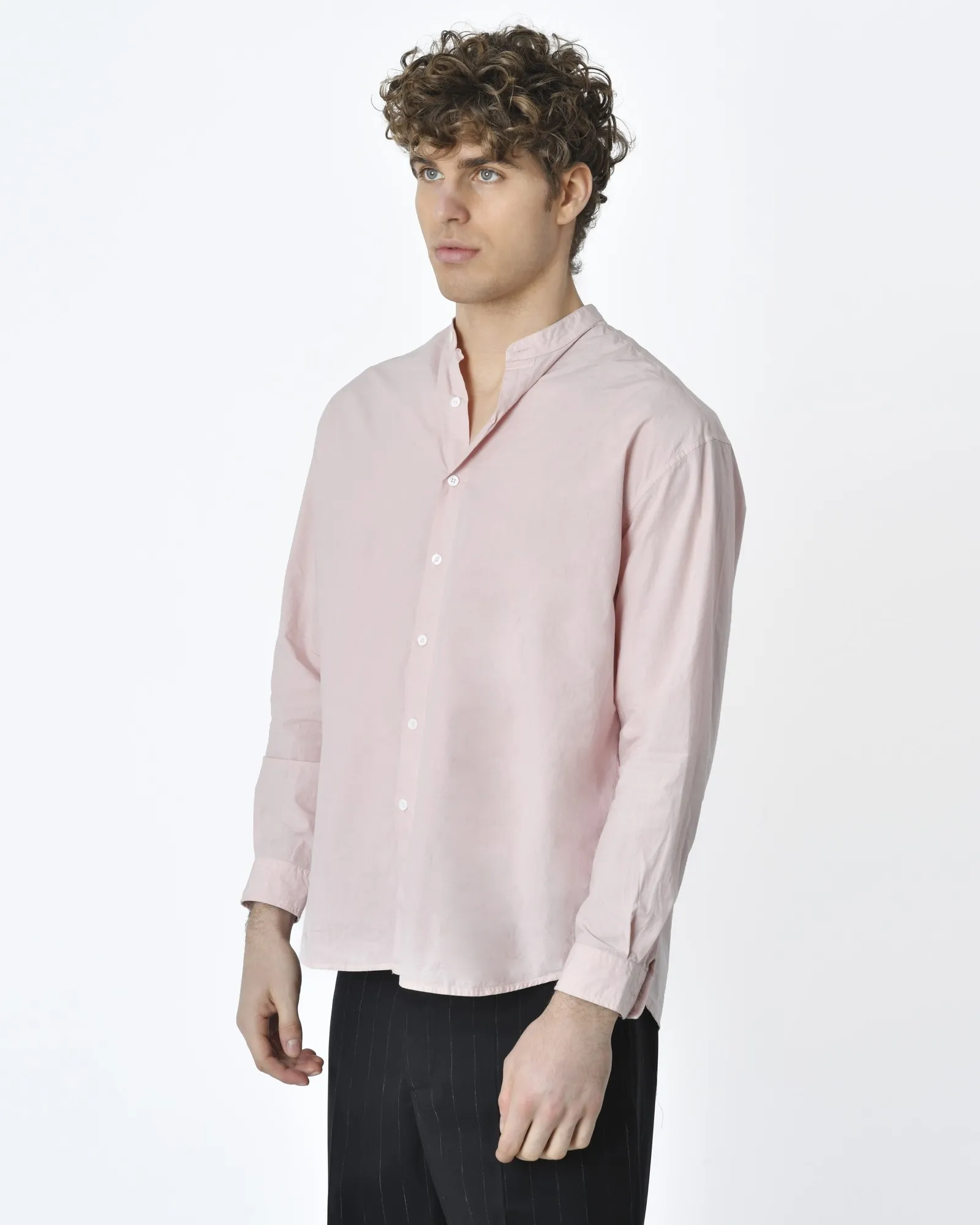 Chemise slim en coton rose à col mao Edition M.R 