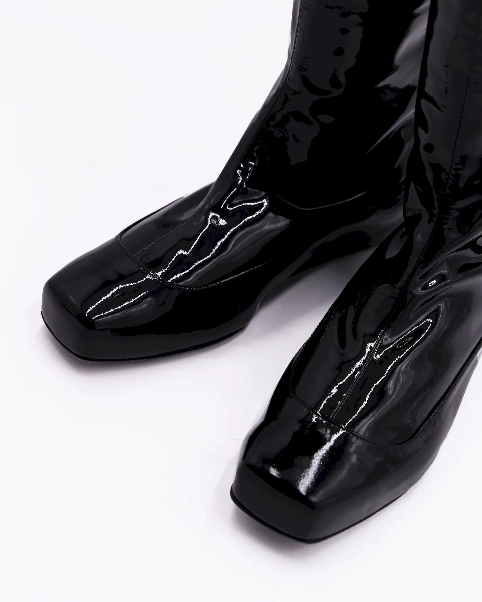 Bottes plates en cuir vernis Lanvin 