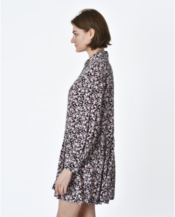 Robe motif all over fleur rose fond noir Idano 