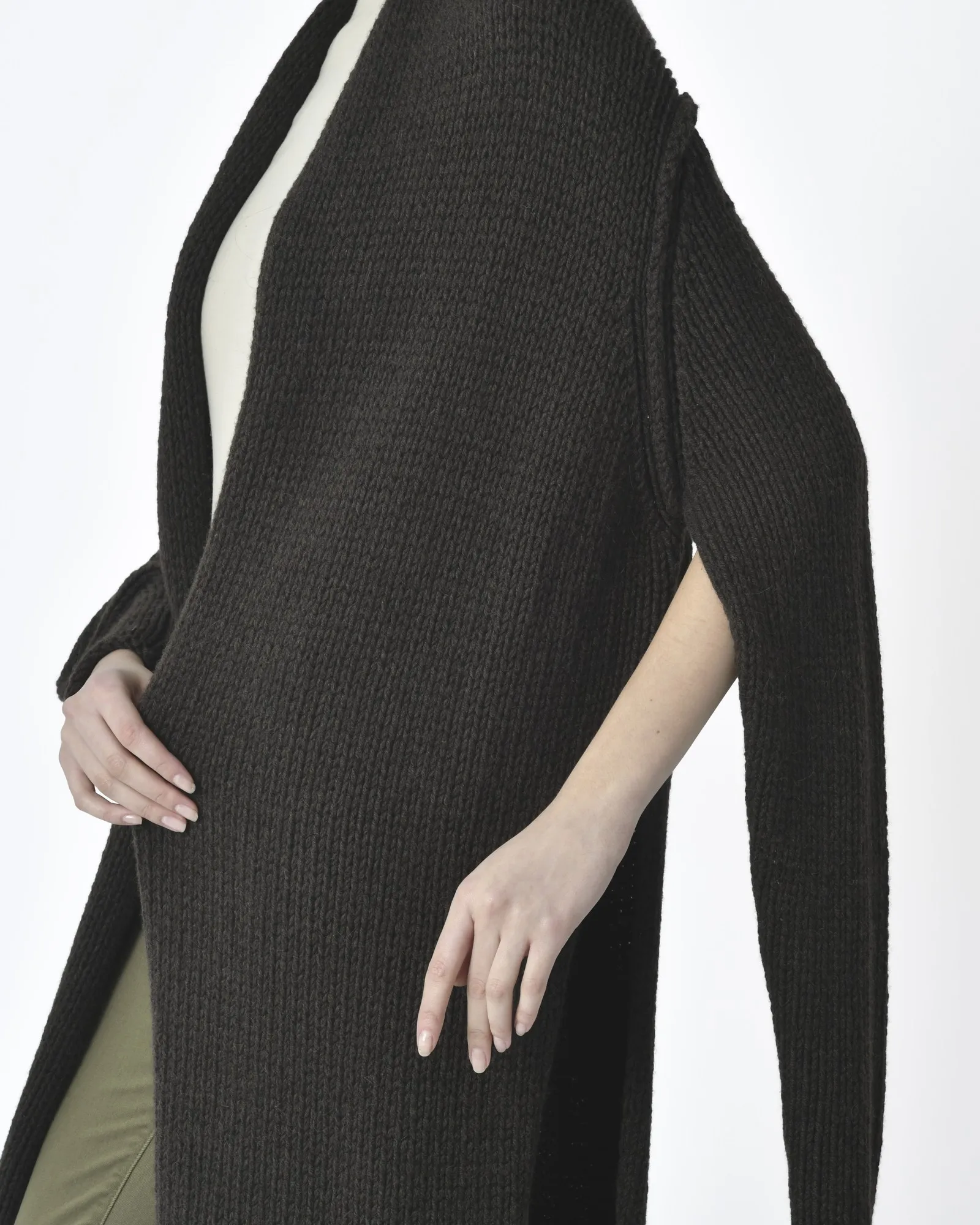 Cardigan long marron Isabel Benenato 