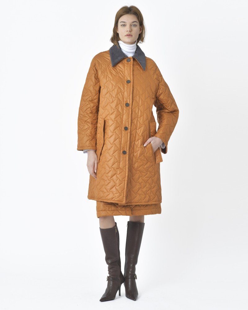 Manteau matelassé d'ensemble camel Tela 