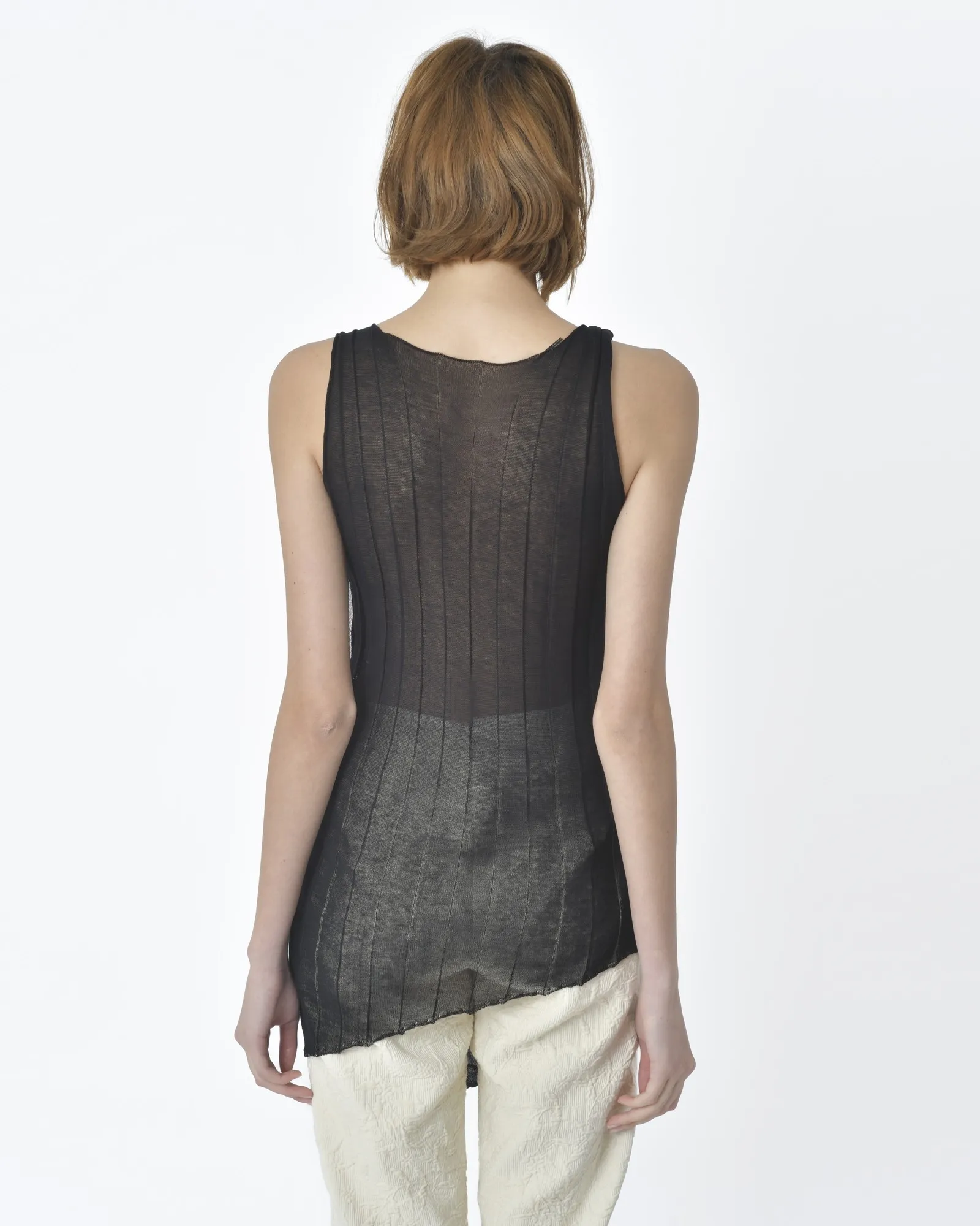 Top asymétrique noir maille fine effet côtelet Masnada 