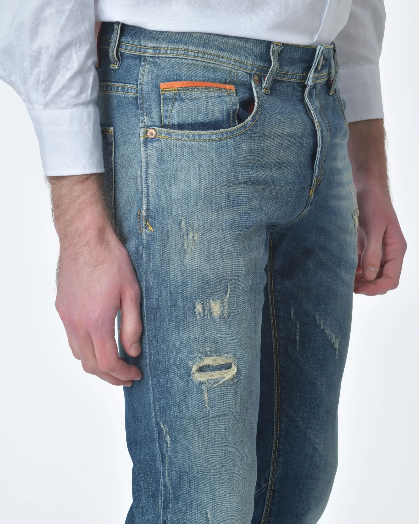 Jean denim effet déchiré  3D 