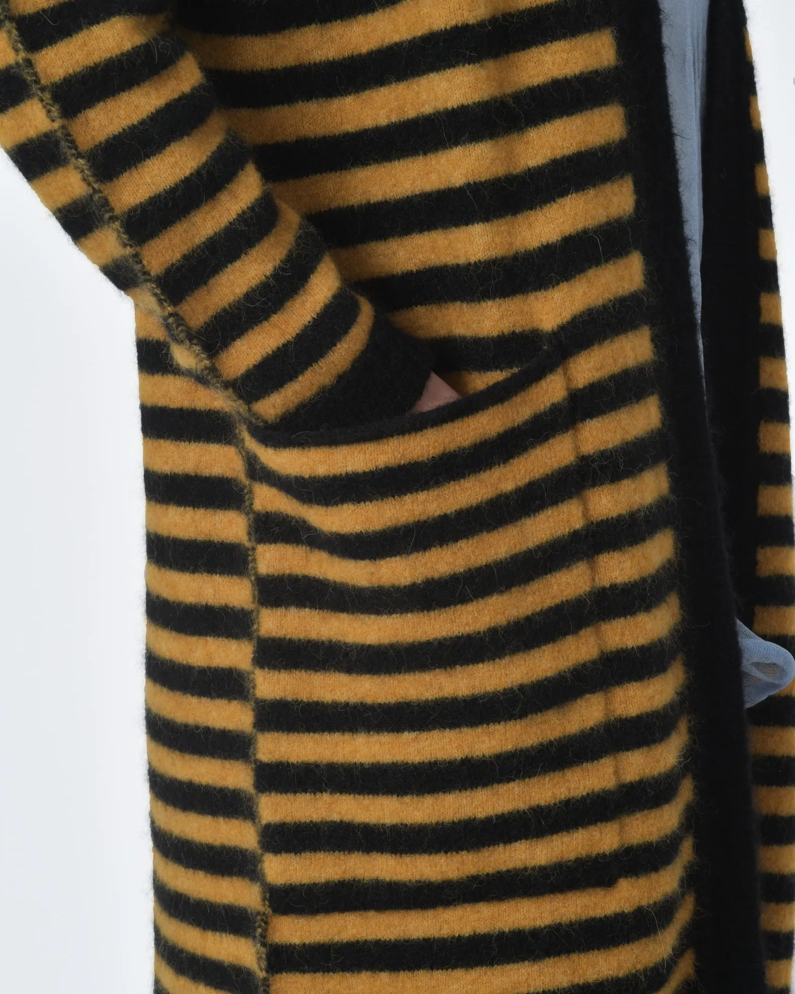 Cardigan rayé jaune et noir Momoni 