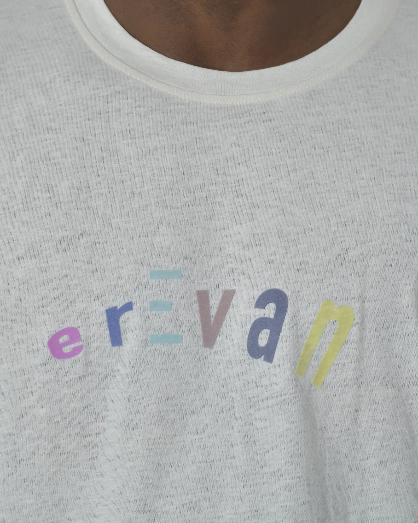 T-Shirt blanc ecriture  Erevan 