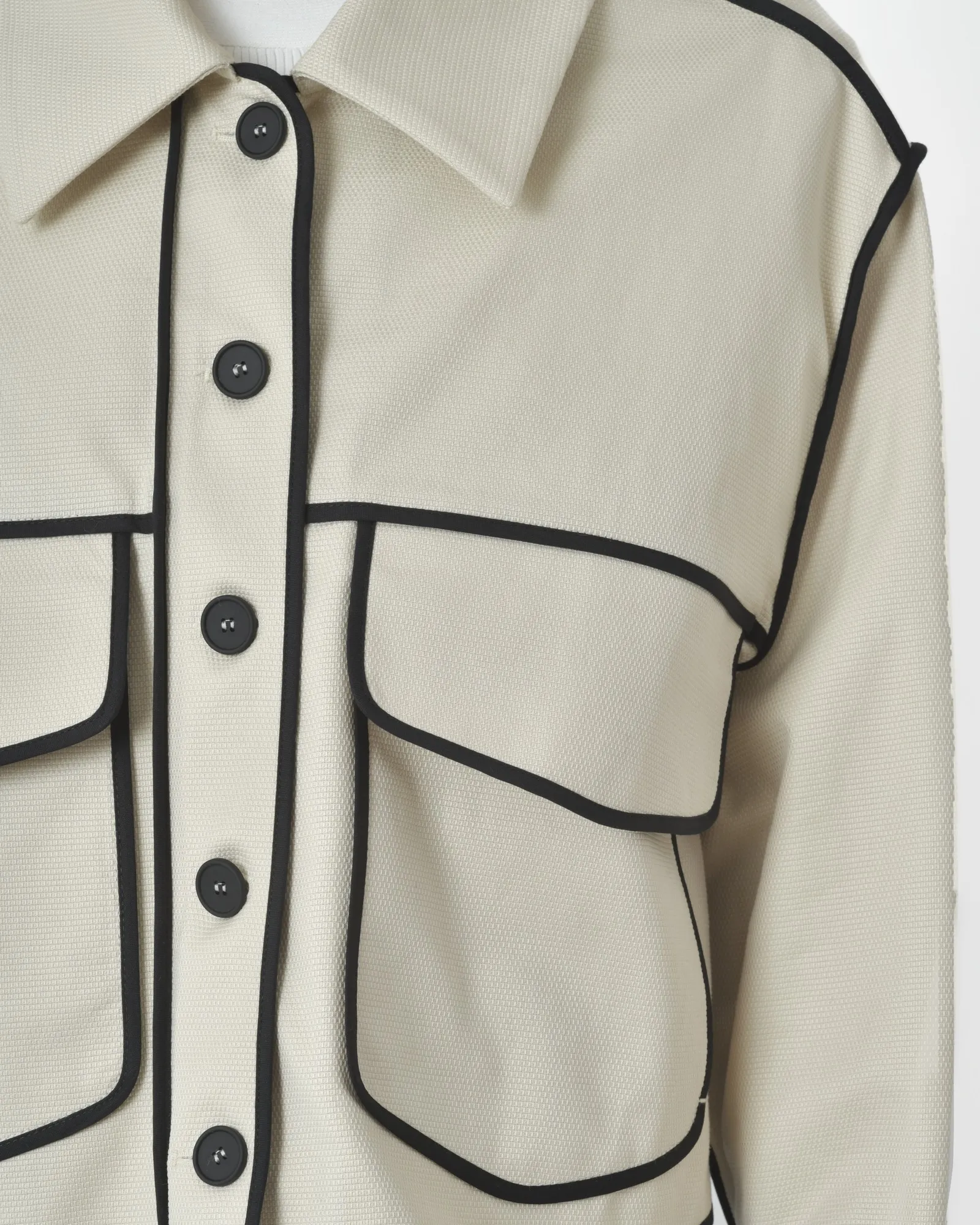 Veste beige bord noir T_Coat 