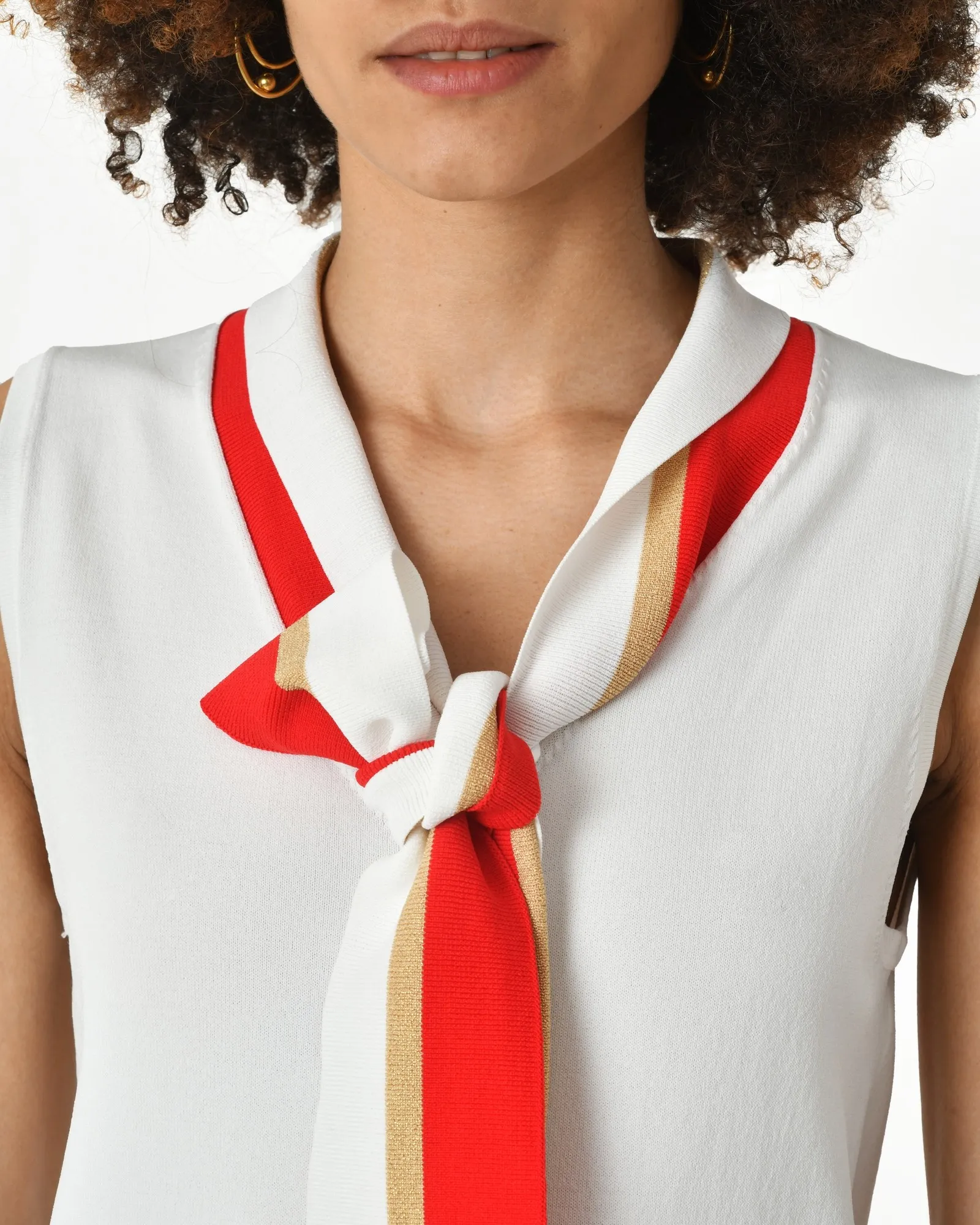 Pull blanc bord rouge Edward Achour 