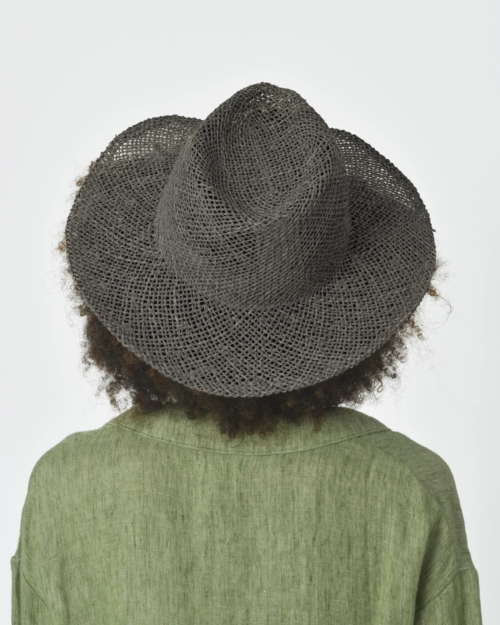 Chapeau gris unisex en raphia Reinhard Plank 