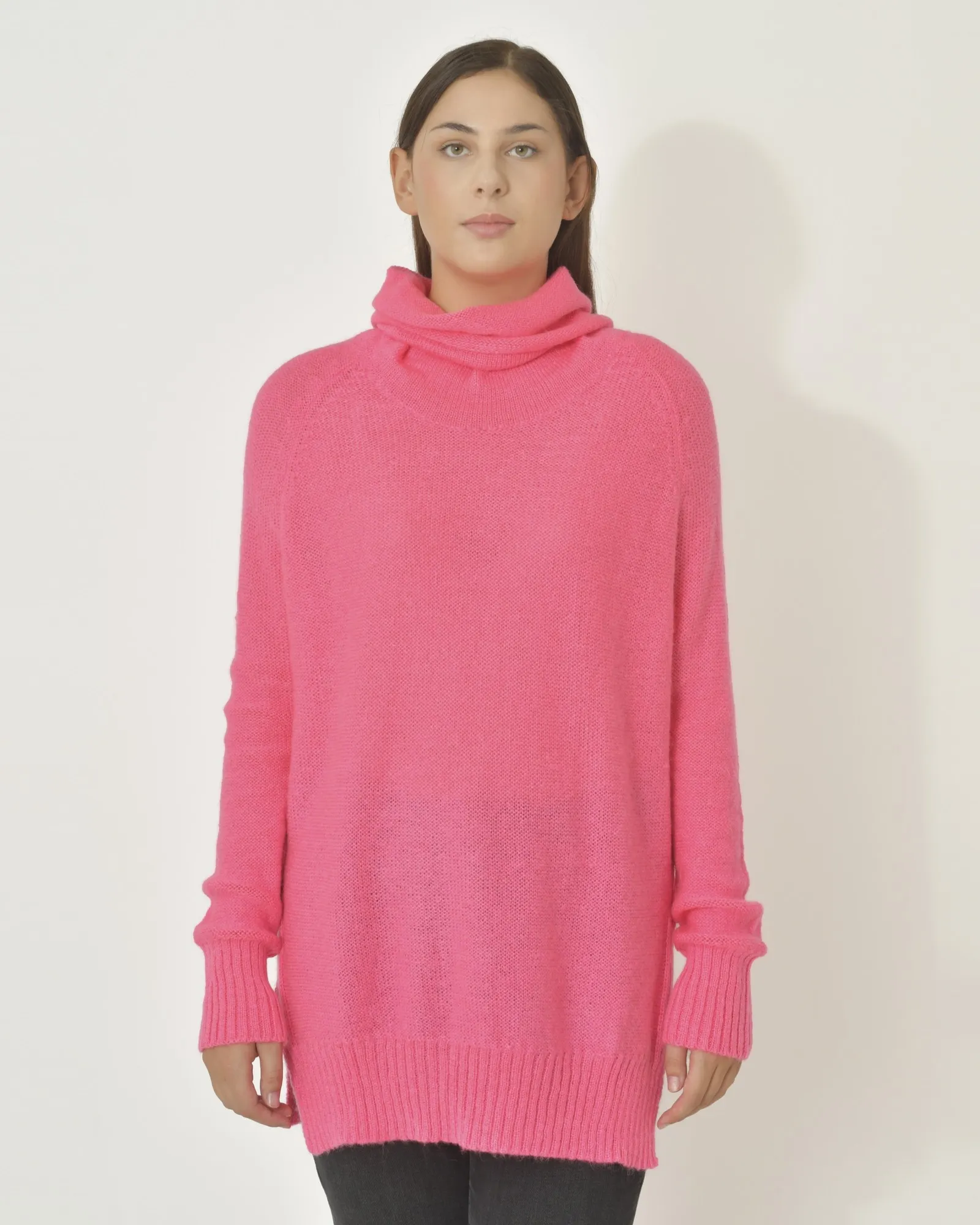 Pull en mohair mélangé à col roulé rose Emma White 