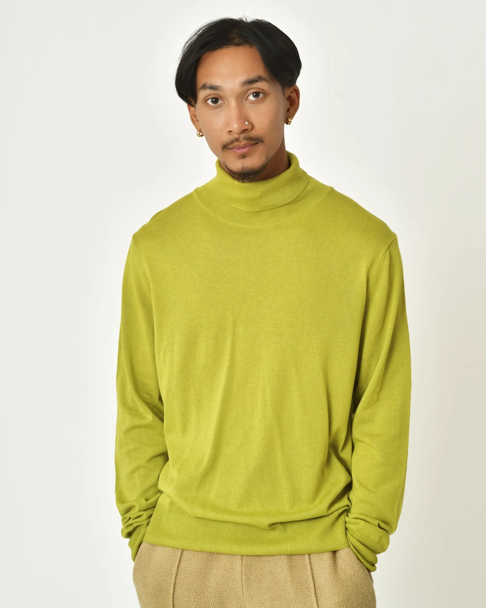 Pull à col montant vert Vneck 