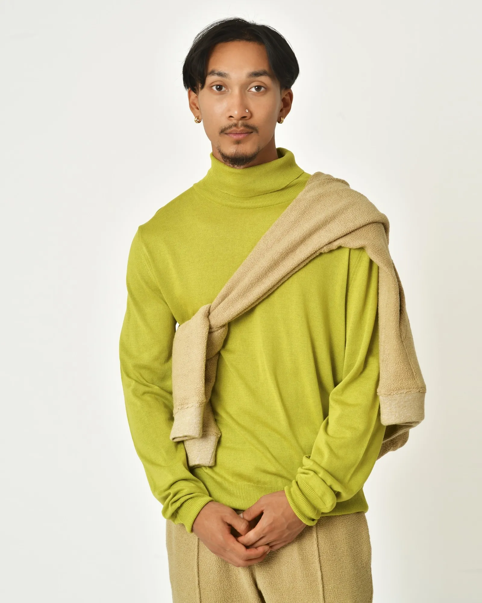 Pull à col montant vert Vneck 