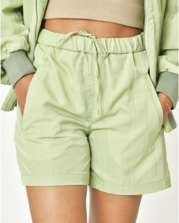 Short vert avec cordon ajustable Tela 