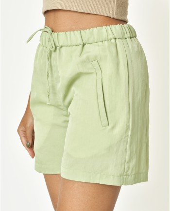 Short vert avec cordon ajustable Tela 