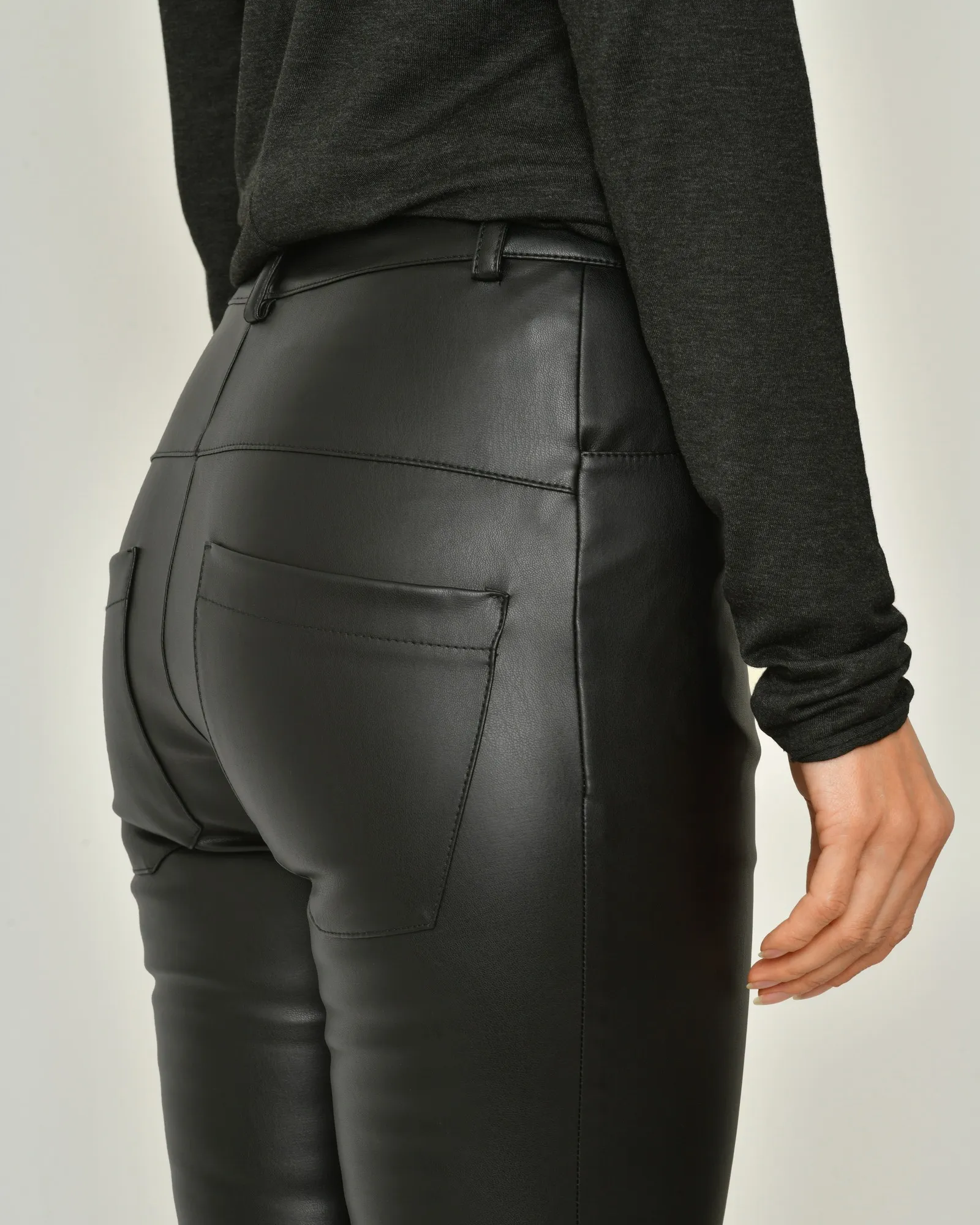 Pantalon en cuir synthétique Nostra Santissima 