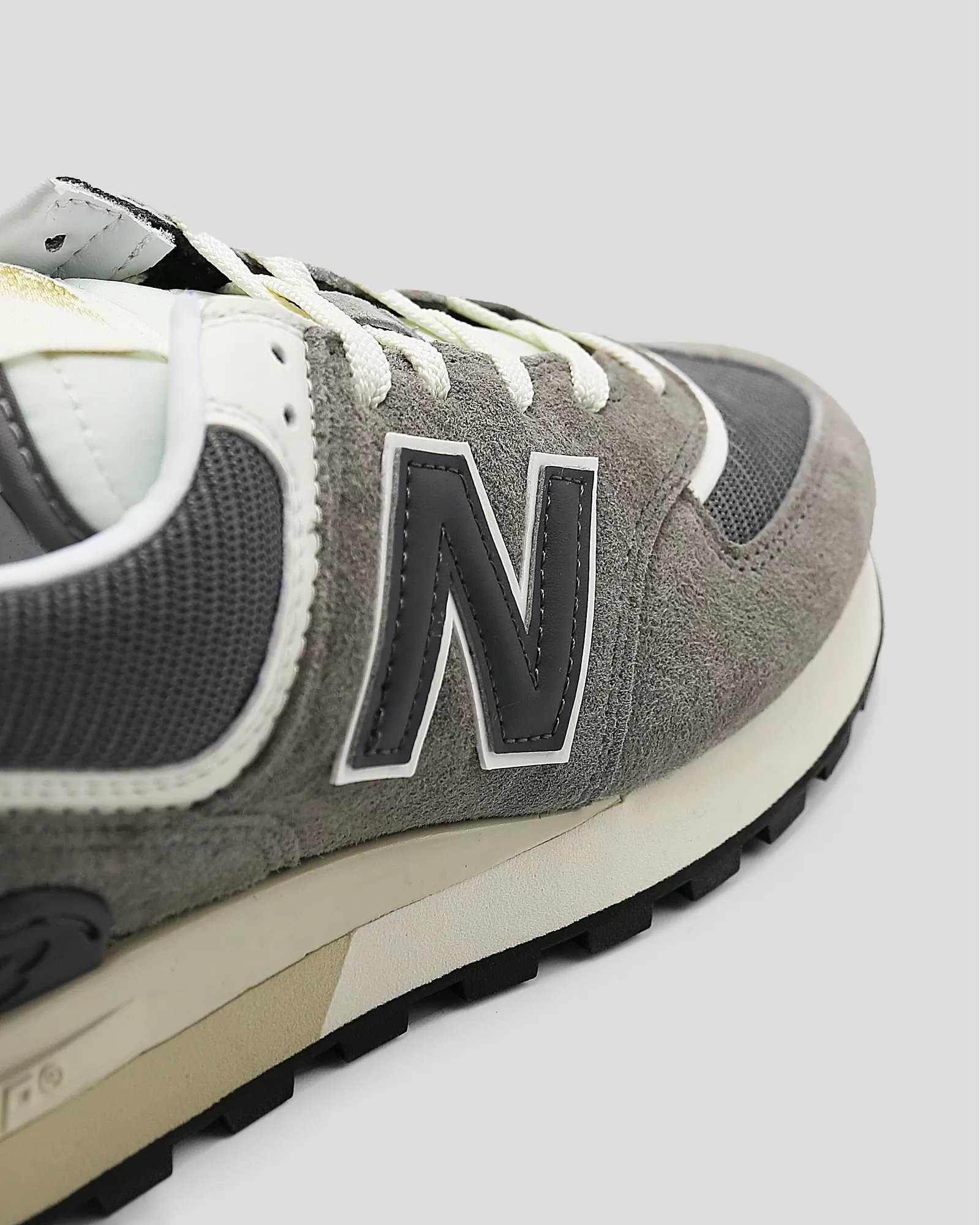 Baskets grise en toile et daim New Balance 