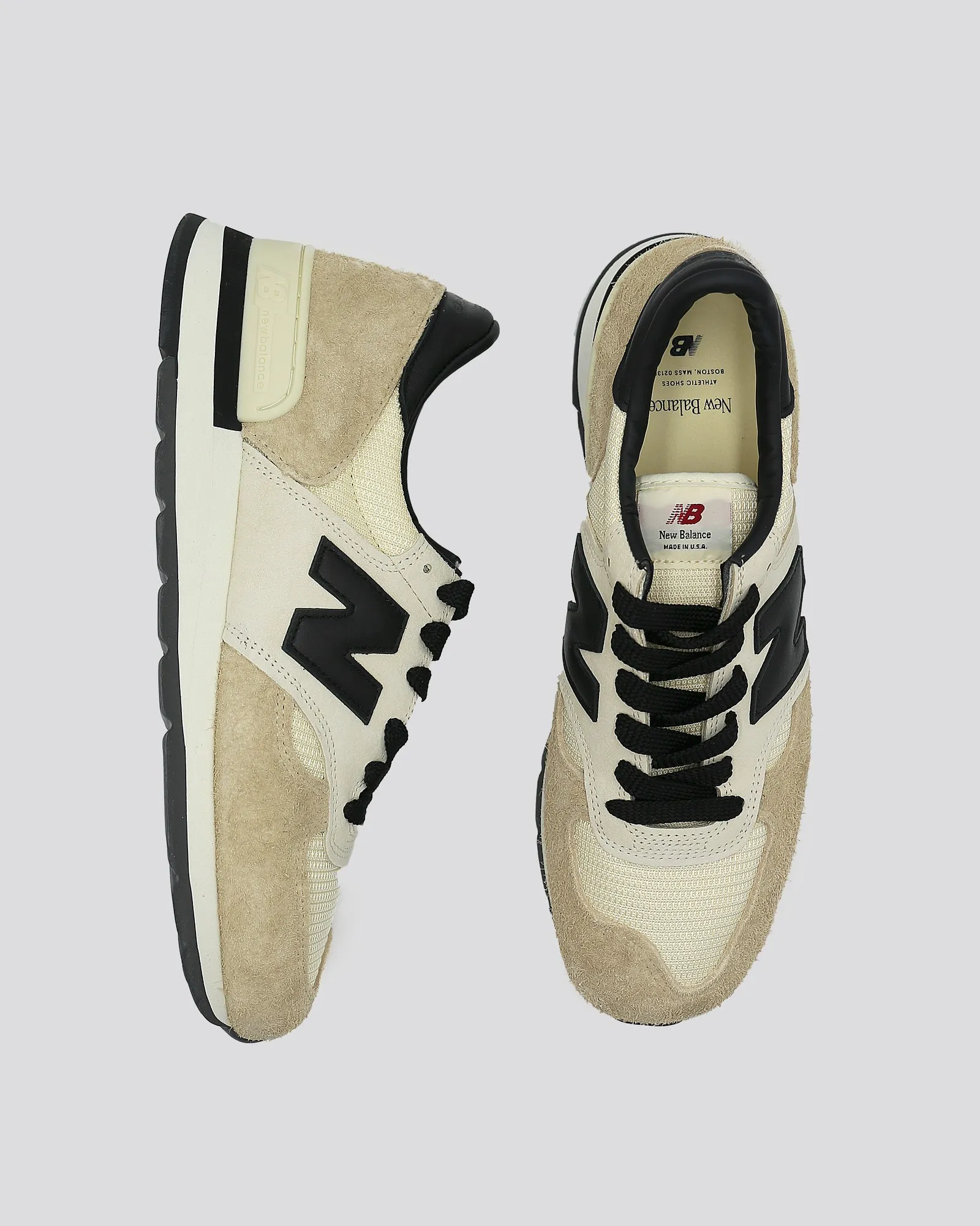 Baskets beige et noire en daim et toile New Balance 