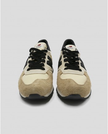 Baskets beige et noire en daim et toile New Balance 