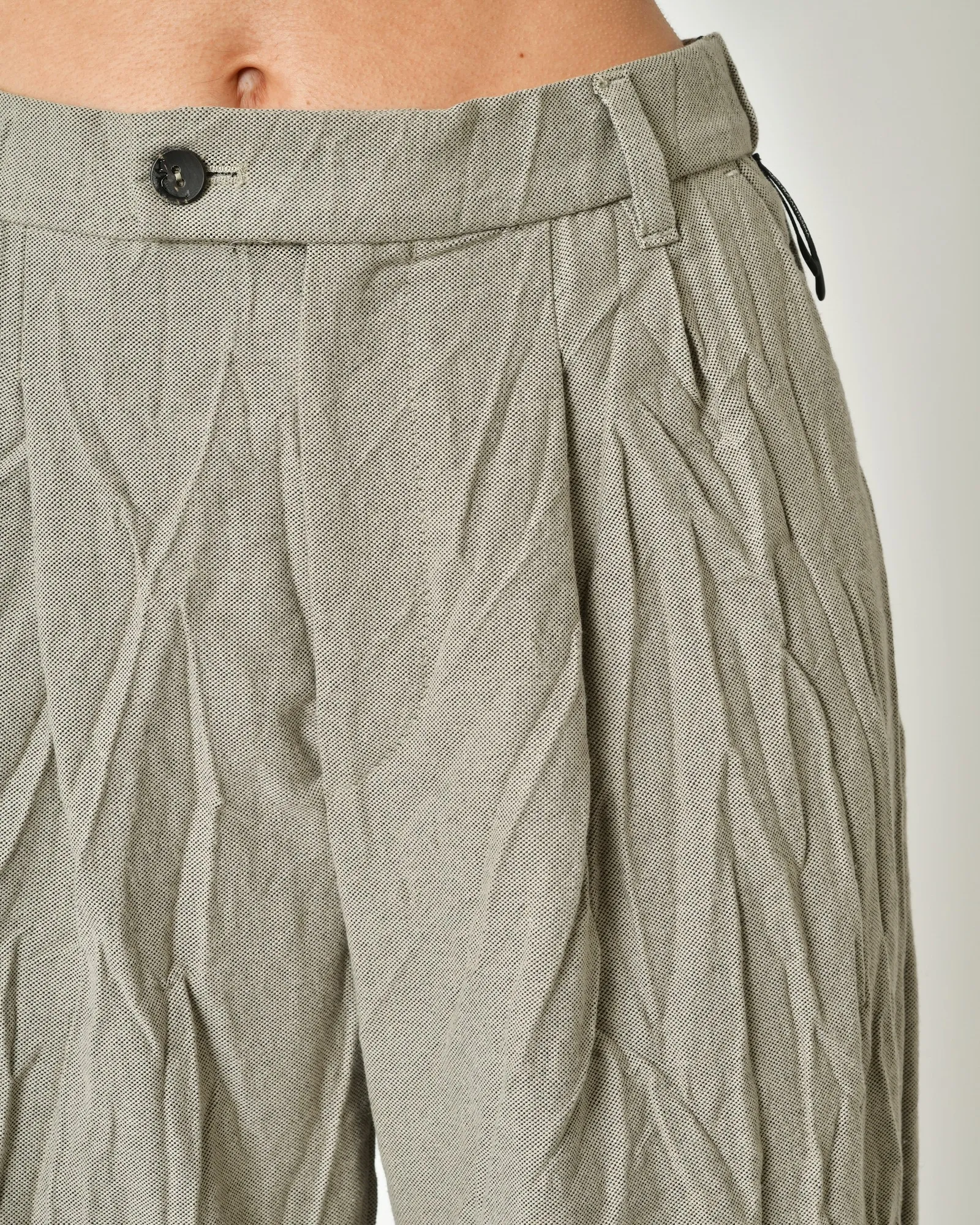 Pantalon en coton effet froissé taupe Nostra Santissima 