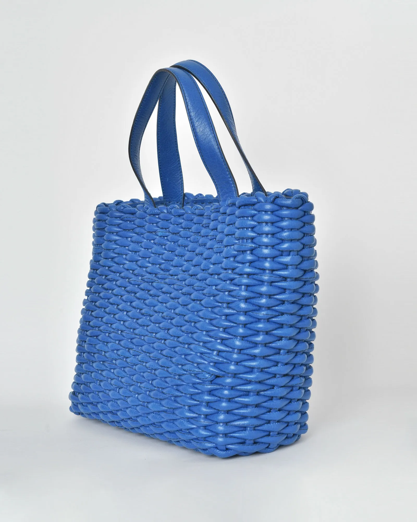 Sac à main en cuir tressé bleu Falorni 