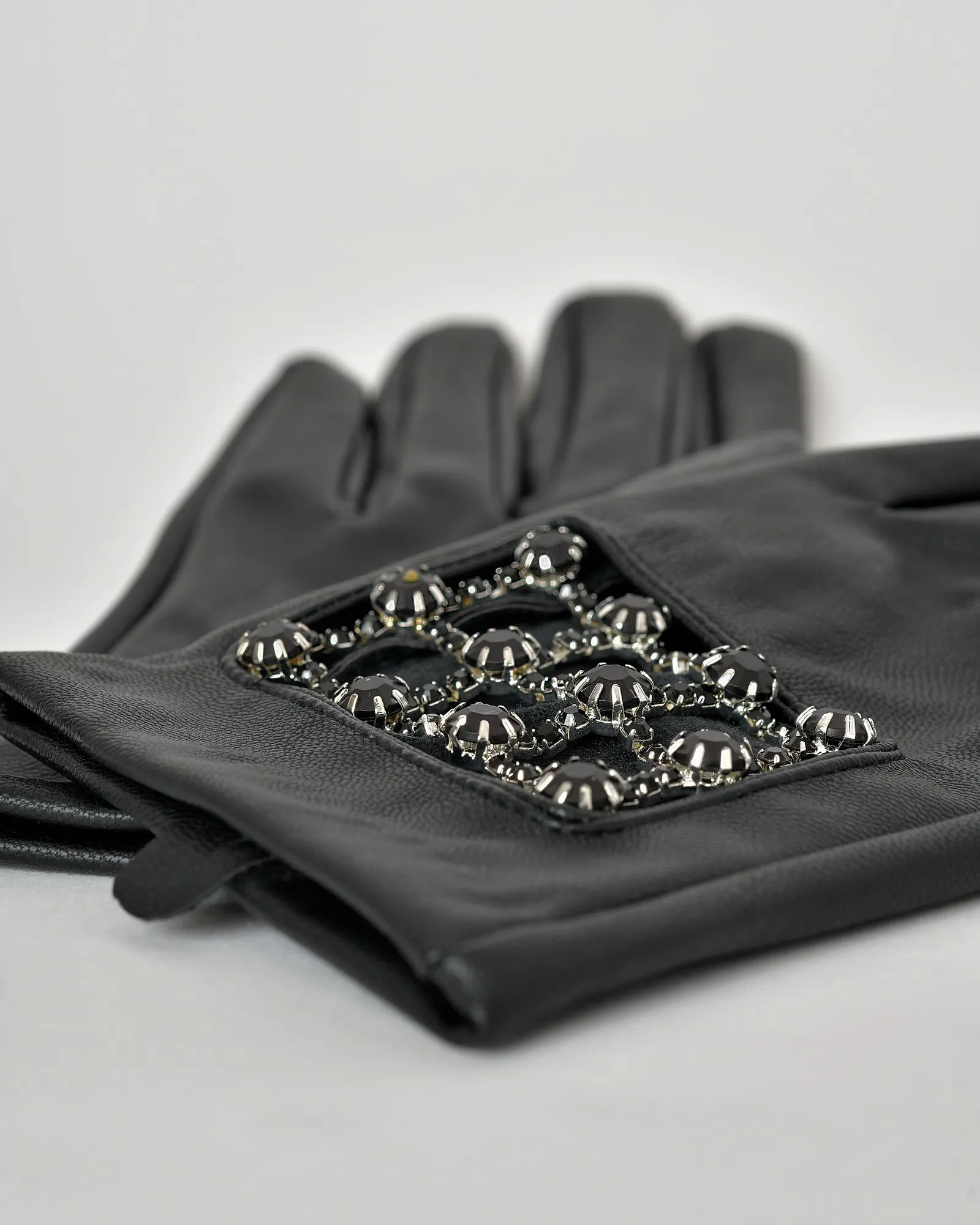 Gants en cuir synthétiques à empiècements Jijil 