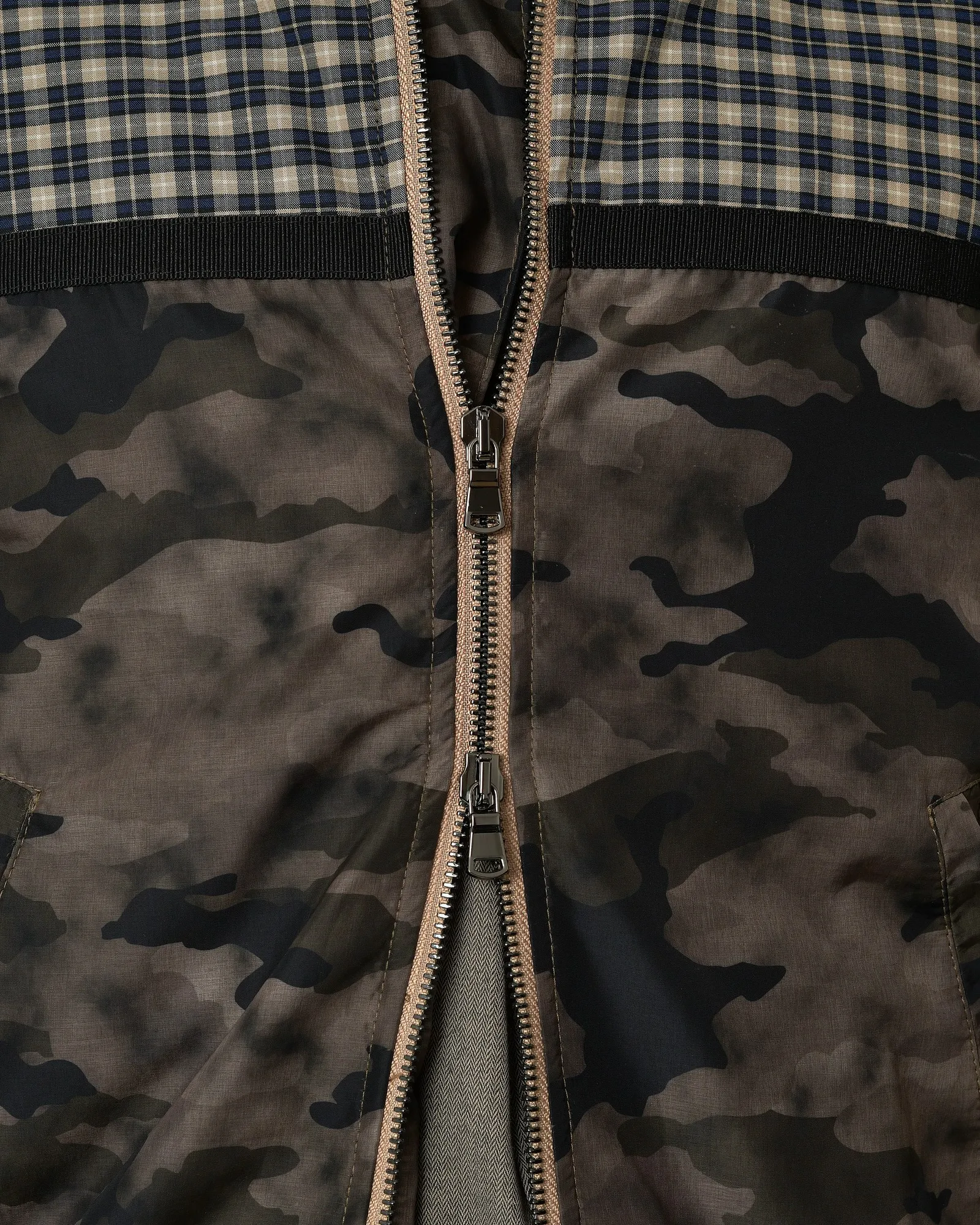 Blouson à imprimé carreaux et camouflage Ly Adams 