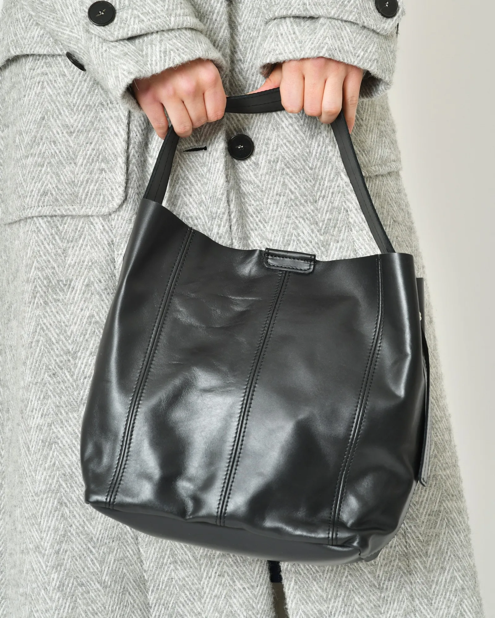 Sac porté épaule en cuir noir Falorni 