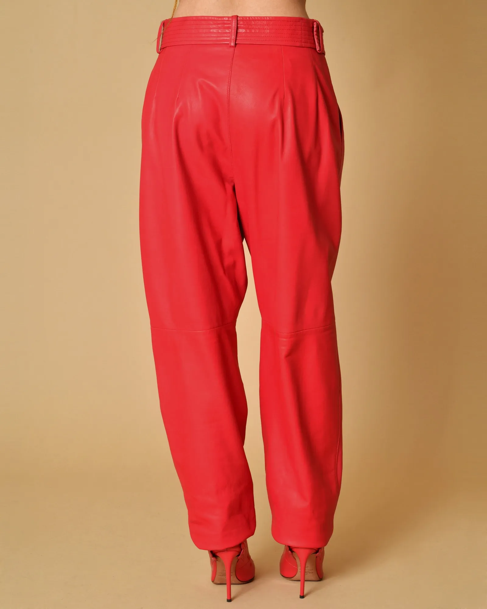 Pantalon carotte en cuir Parosh 