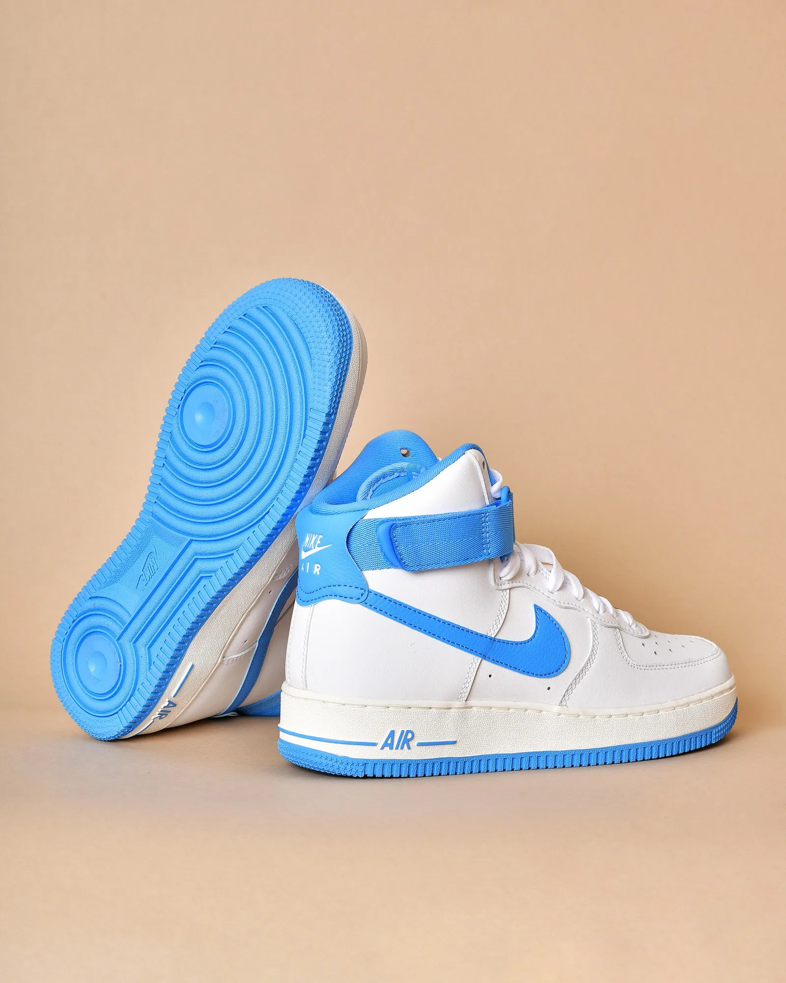 Baskets Nike WMNS AIR FORCE 1 HIGH OG QS 