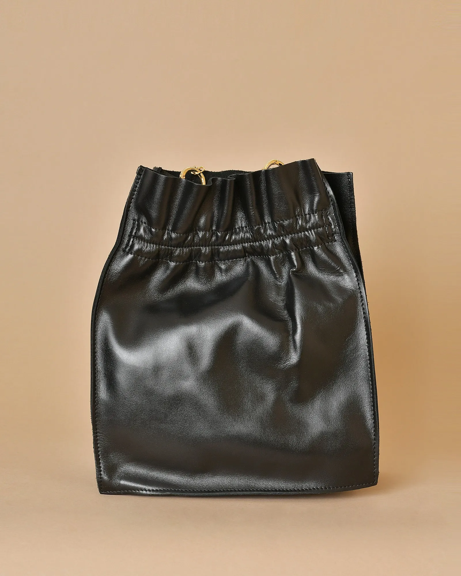 Sac sceau en cuir noir avec chaîne doré Falorni 