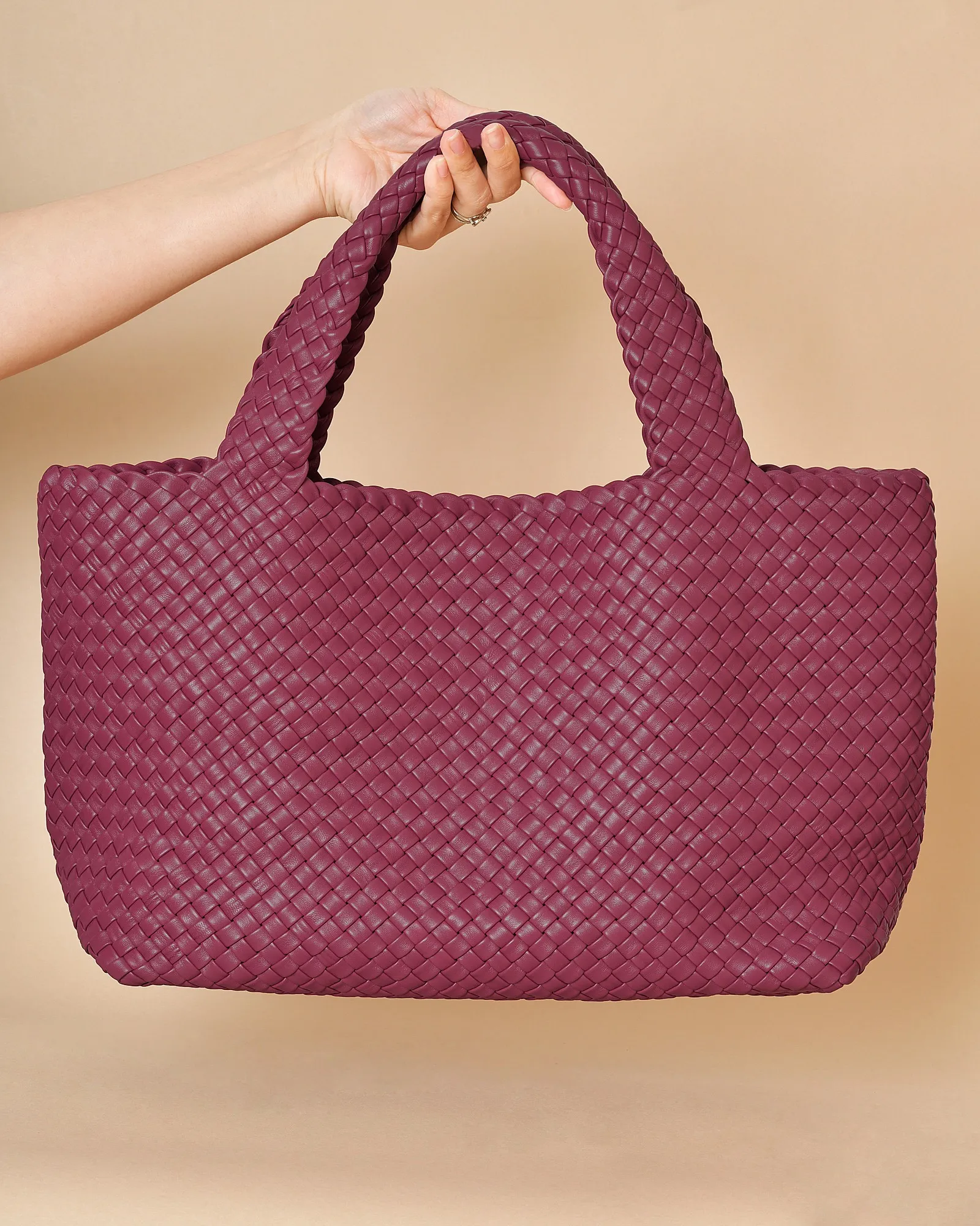 Sac en cuir tressé framboise Falorni 