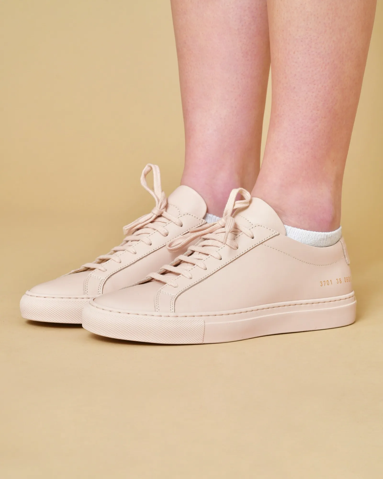 Baskets en cuir rose Woman By Common Projects 