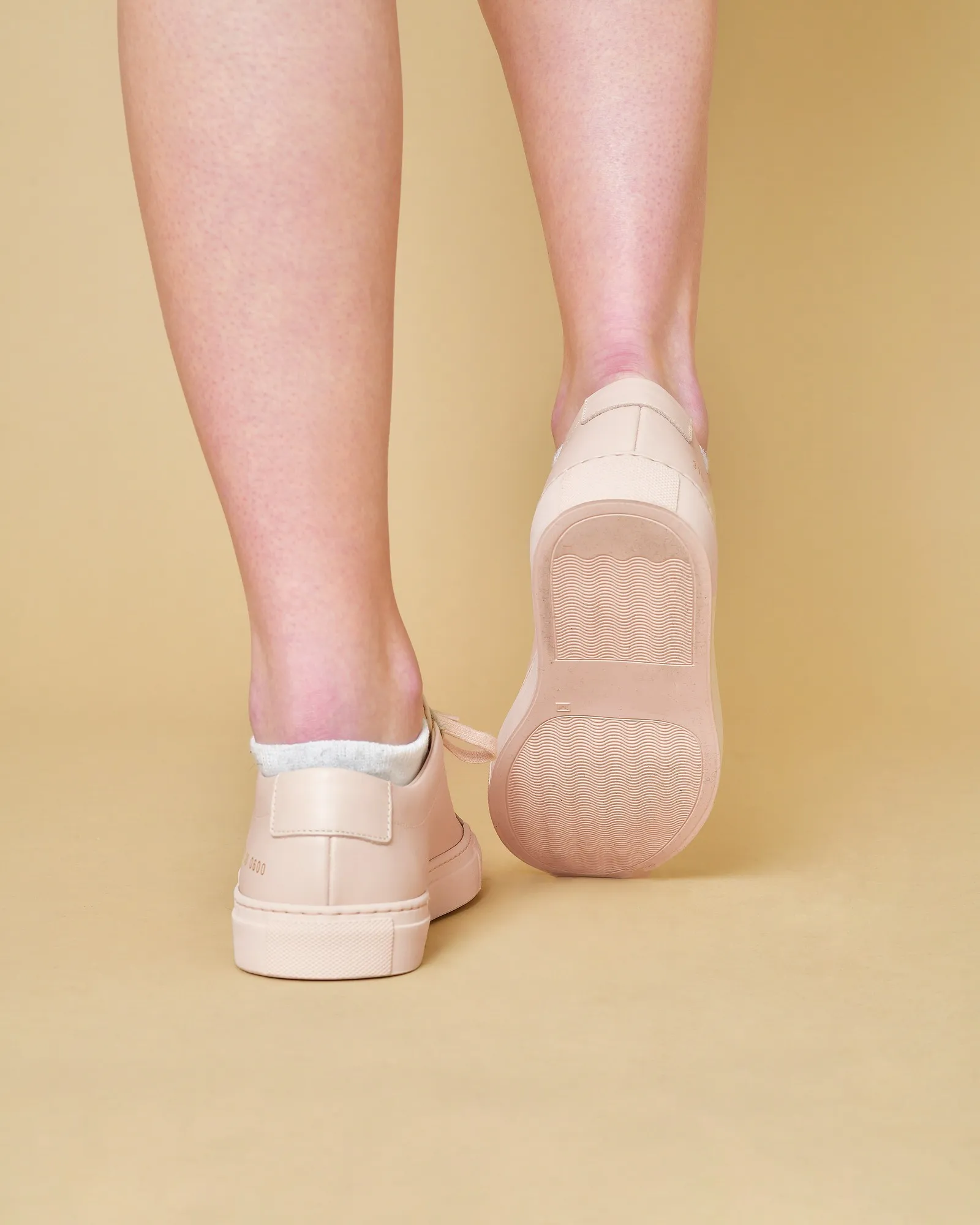 Baskets en cuir rose Woman By Common Projects 