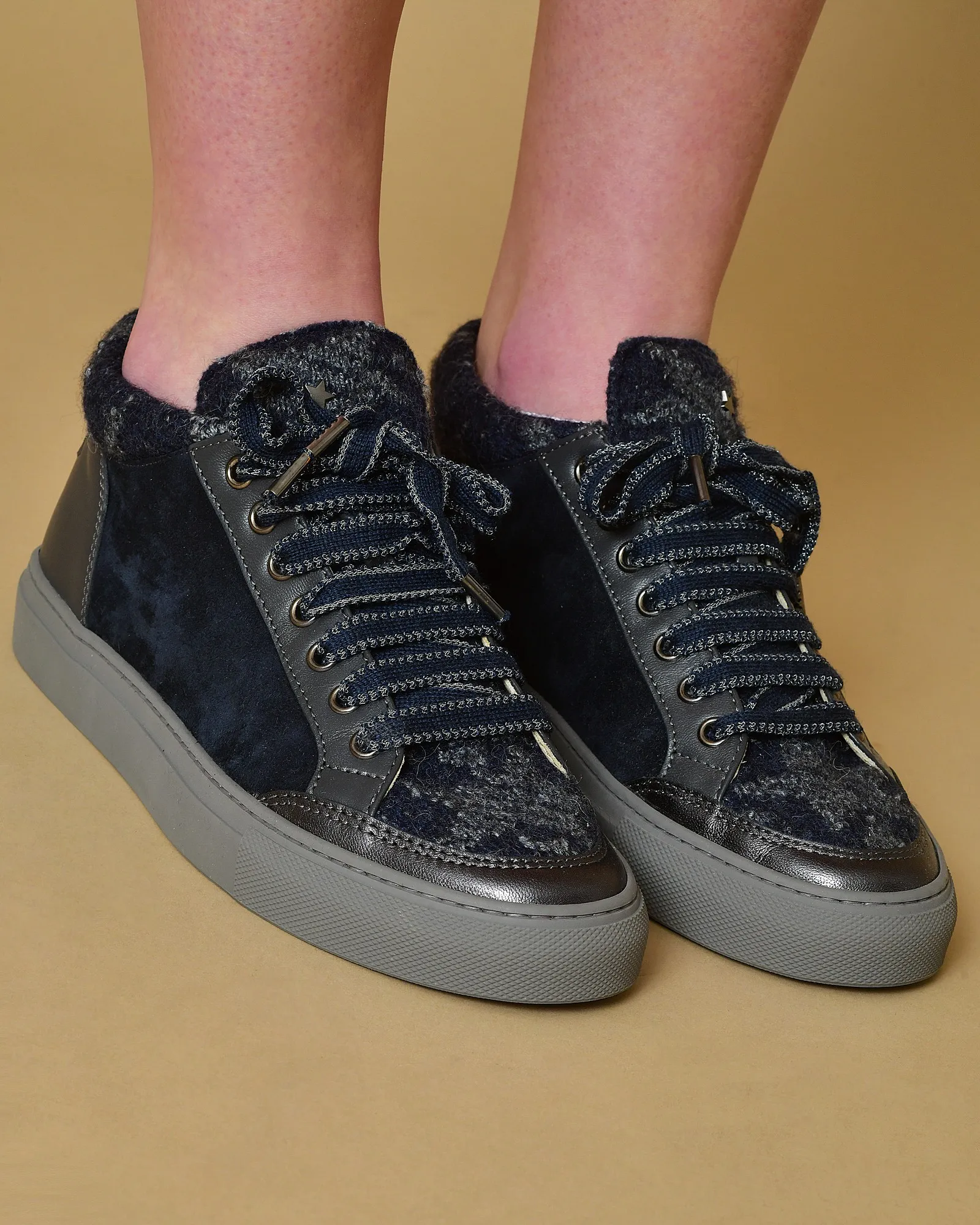 Baskets bleu marine en daim Lorena Antoniazzi 