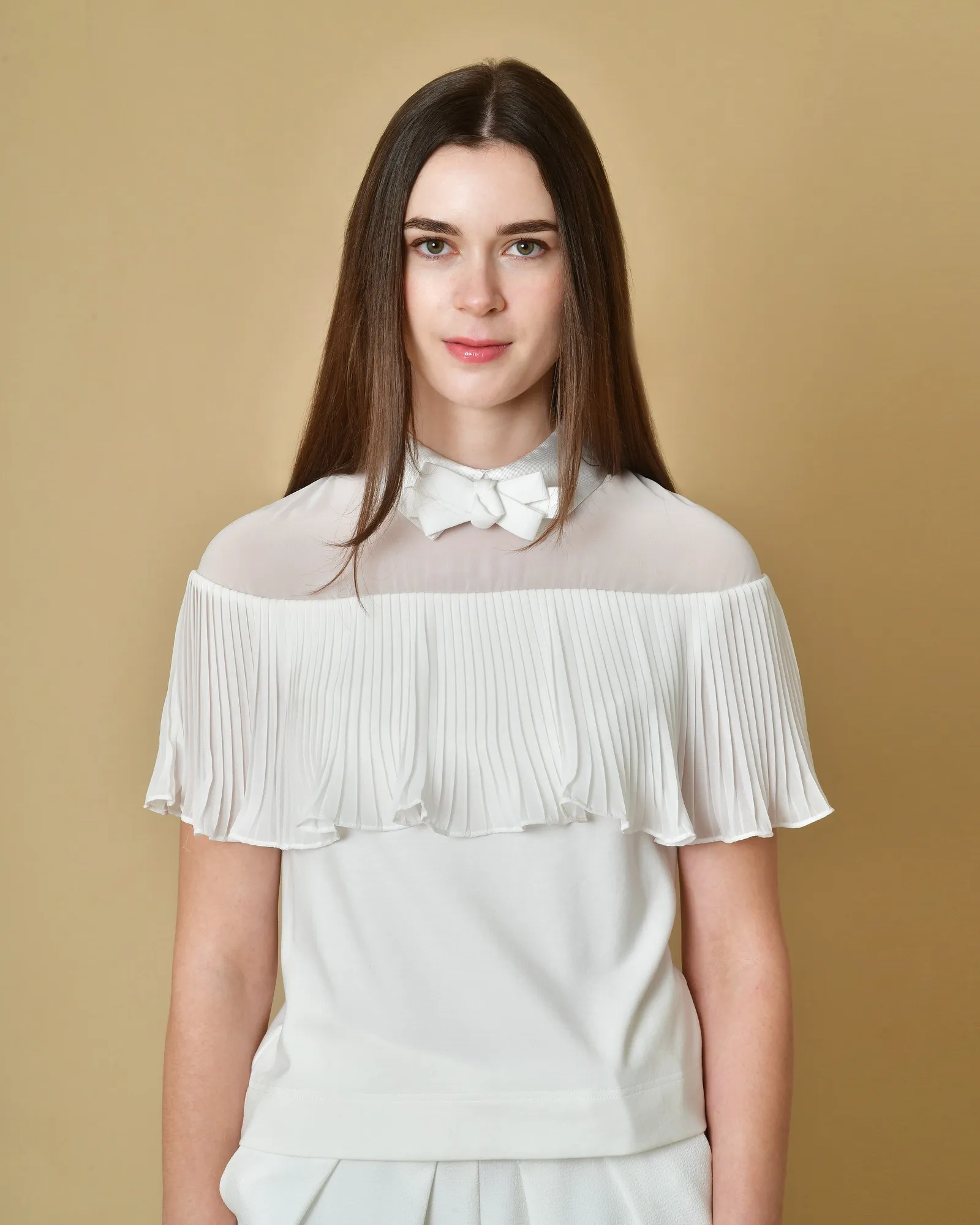 Blouse blanche avec nœud et volants Edward Achour 