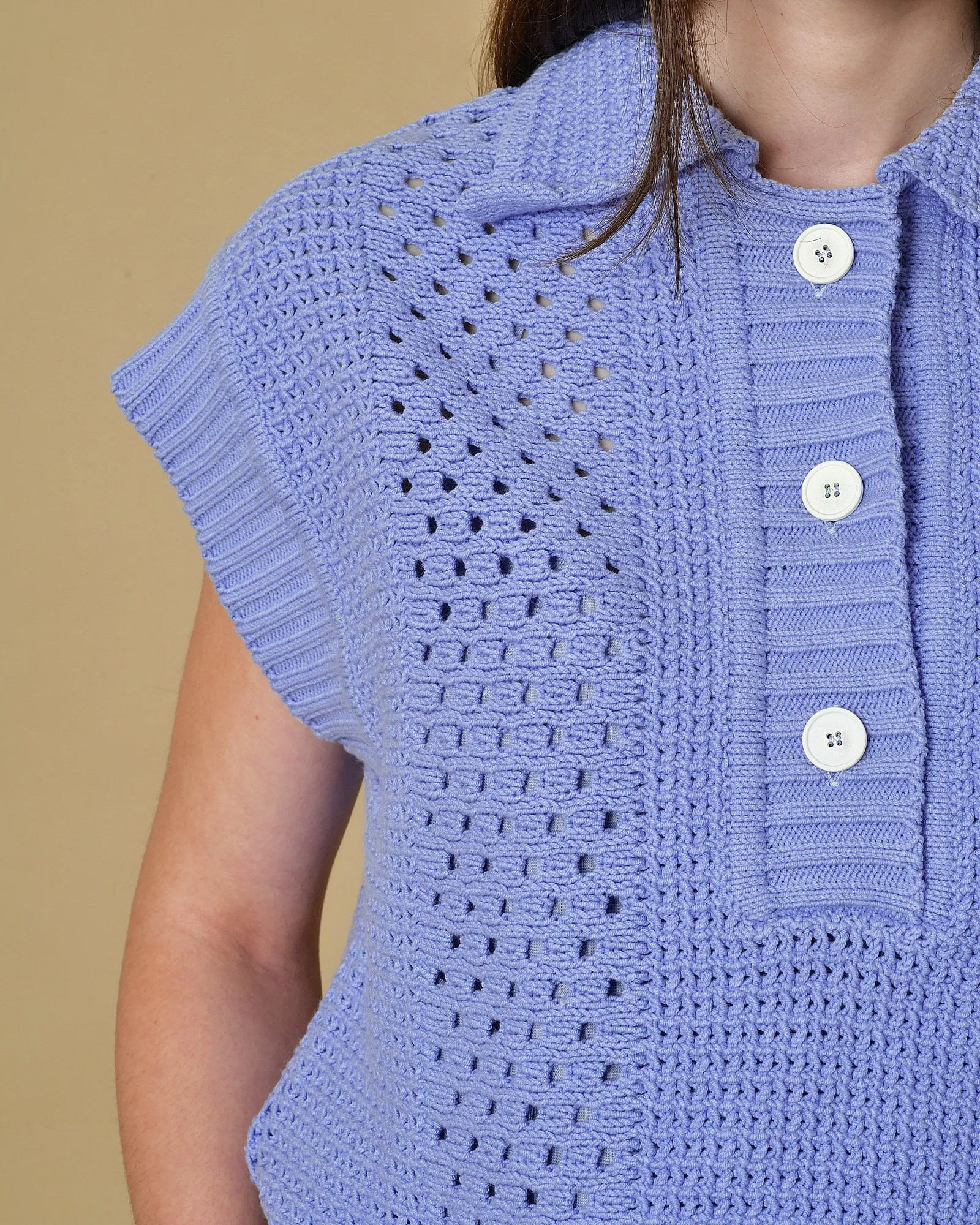 Pull en maille à boutons sans manches Tela 