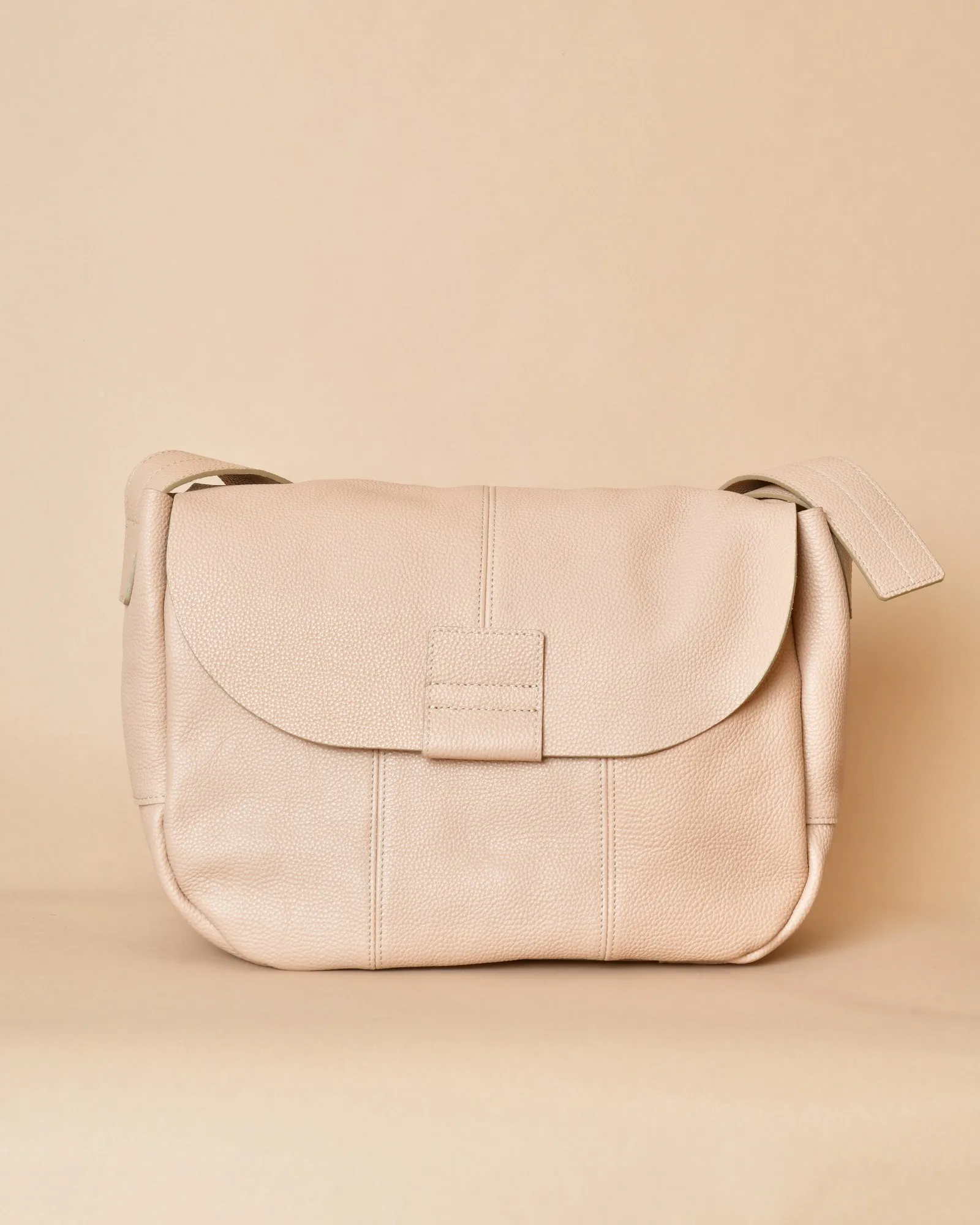 Sac porté épaule en cuir texturé beige Falorni 