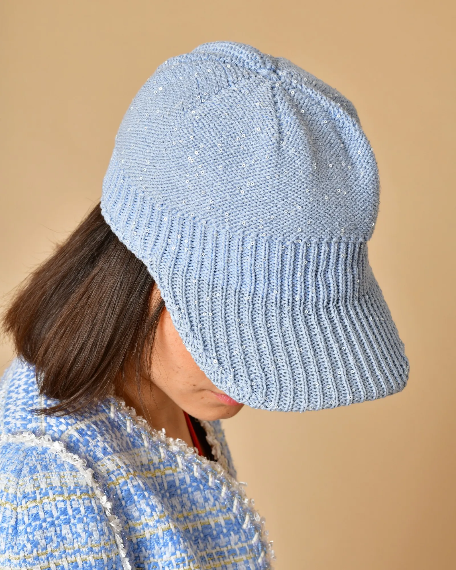 Casquette en maille bleue Lorena Antoniazzi 