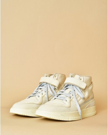 Baskets montante en cuir beige Adidas 