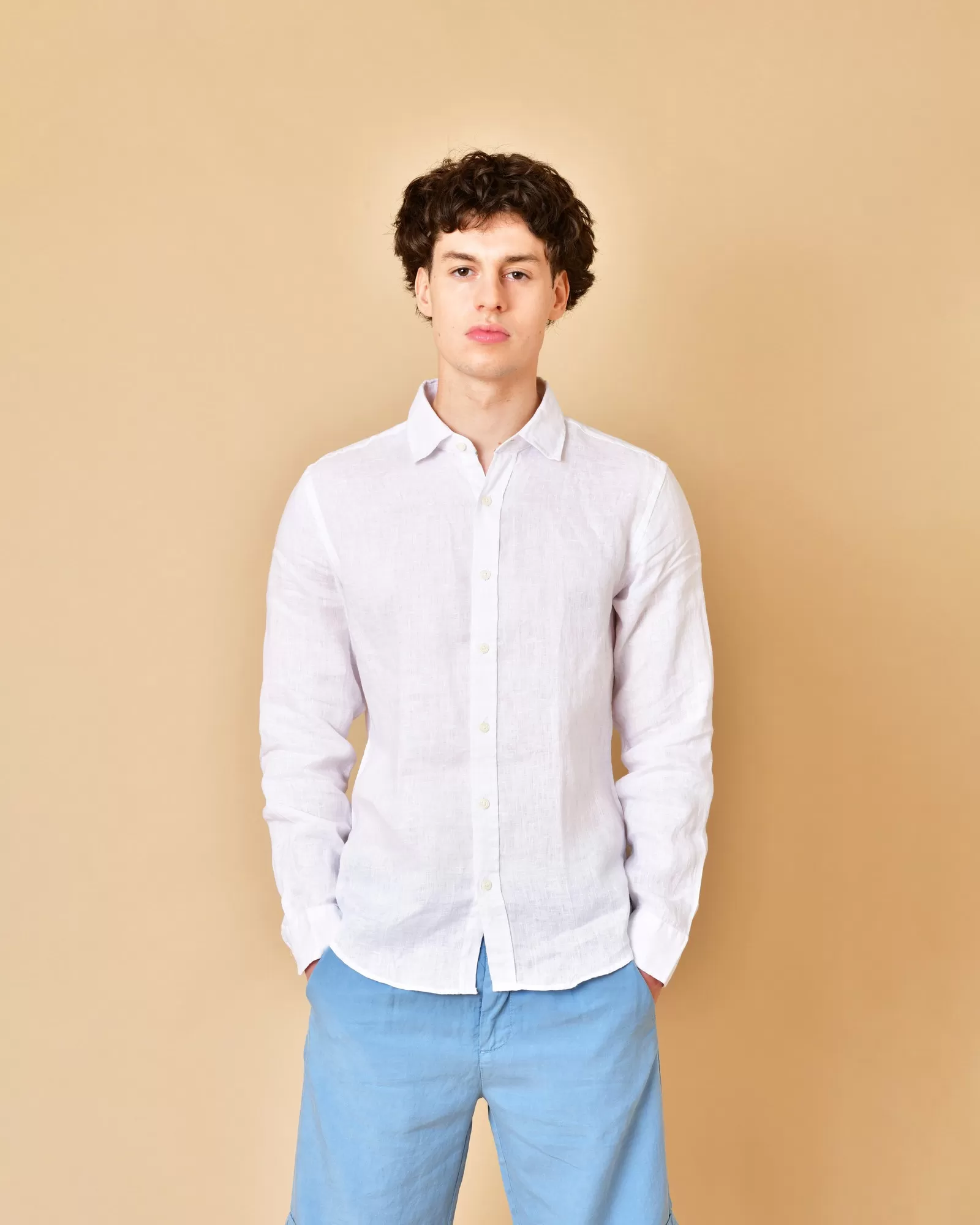 Chemise en lin blanc AT.P.CO 