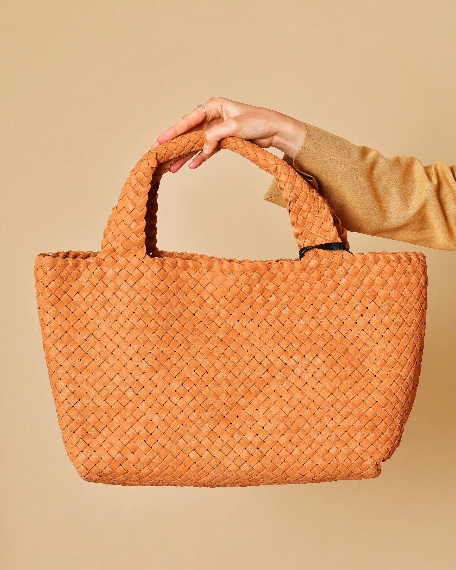 Sac porté épaule en cuir tressé camel Falorni 