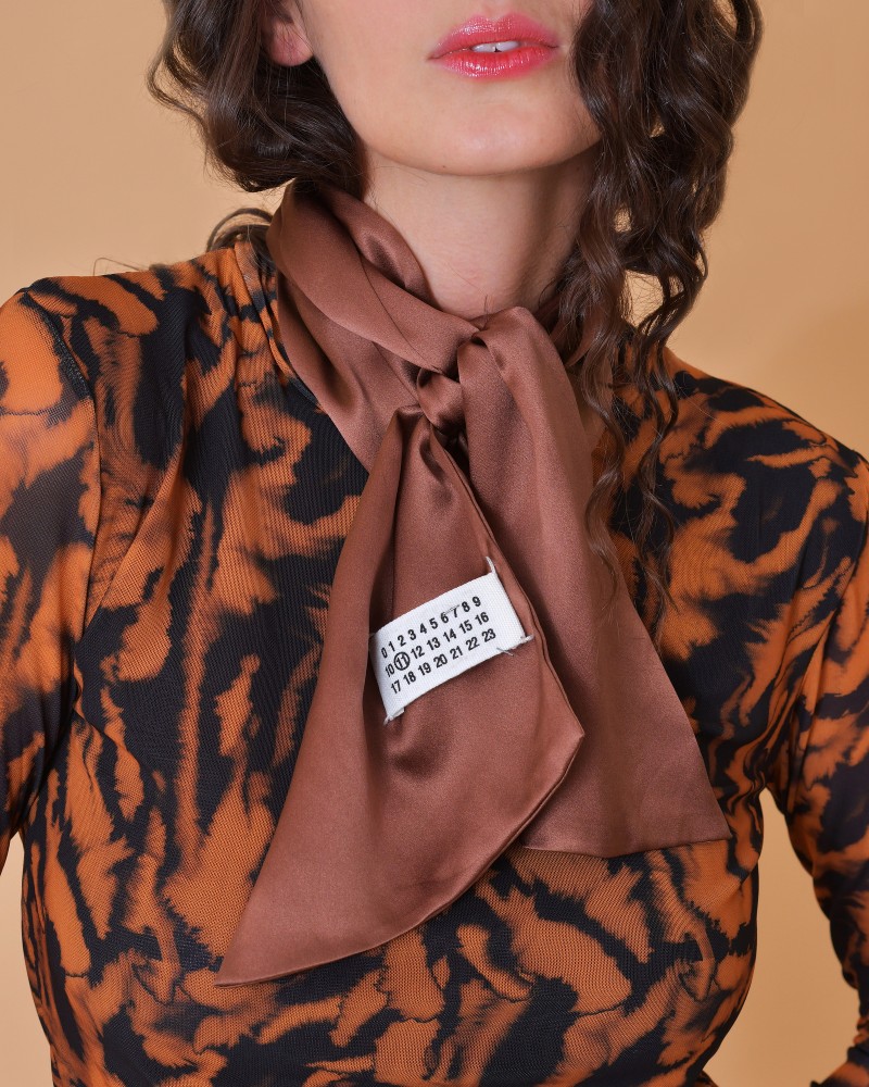 Foulard en soie marron Maison Margiela 