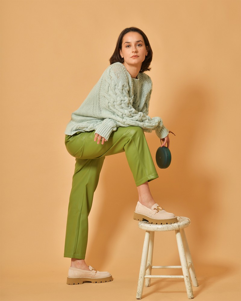 Pantalon en cuir synthétique vert Chloé Stora 