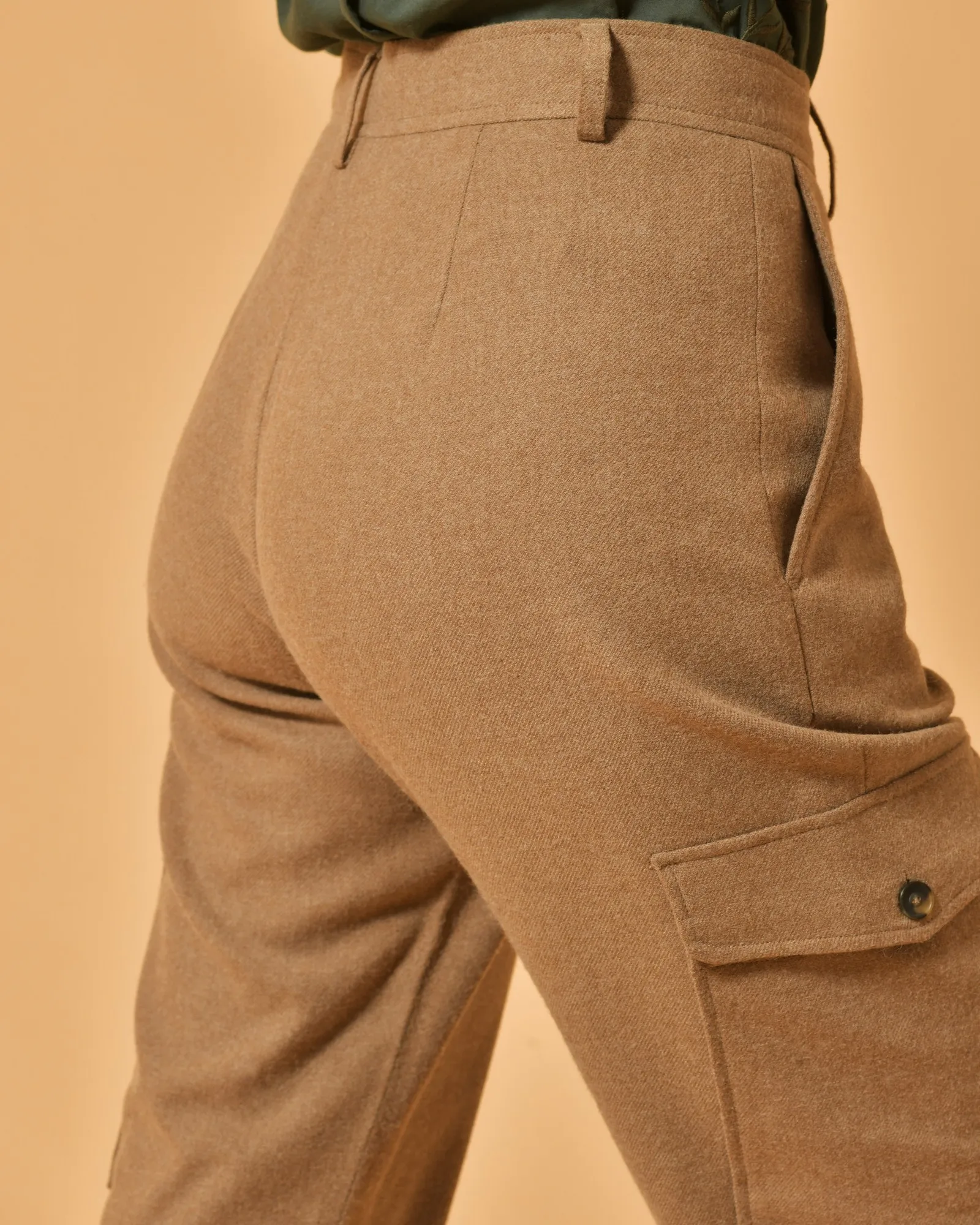 Pantalon cargo en laine mélangée marron Diega 