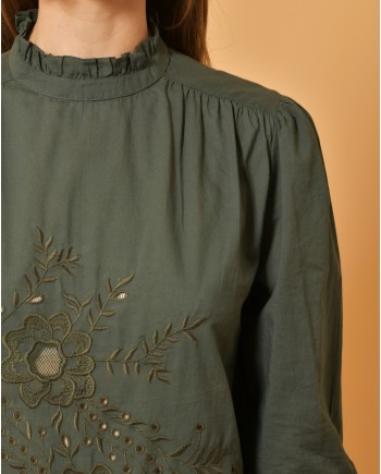 Blouse en coton vert à broderies Diega 