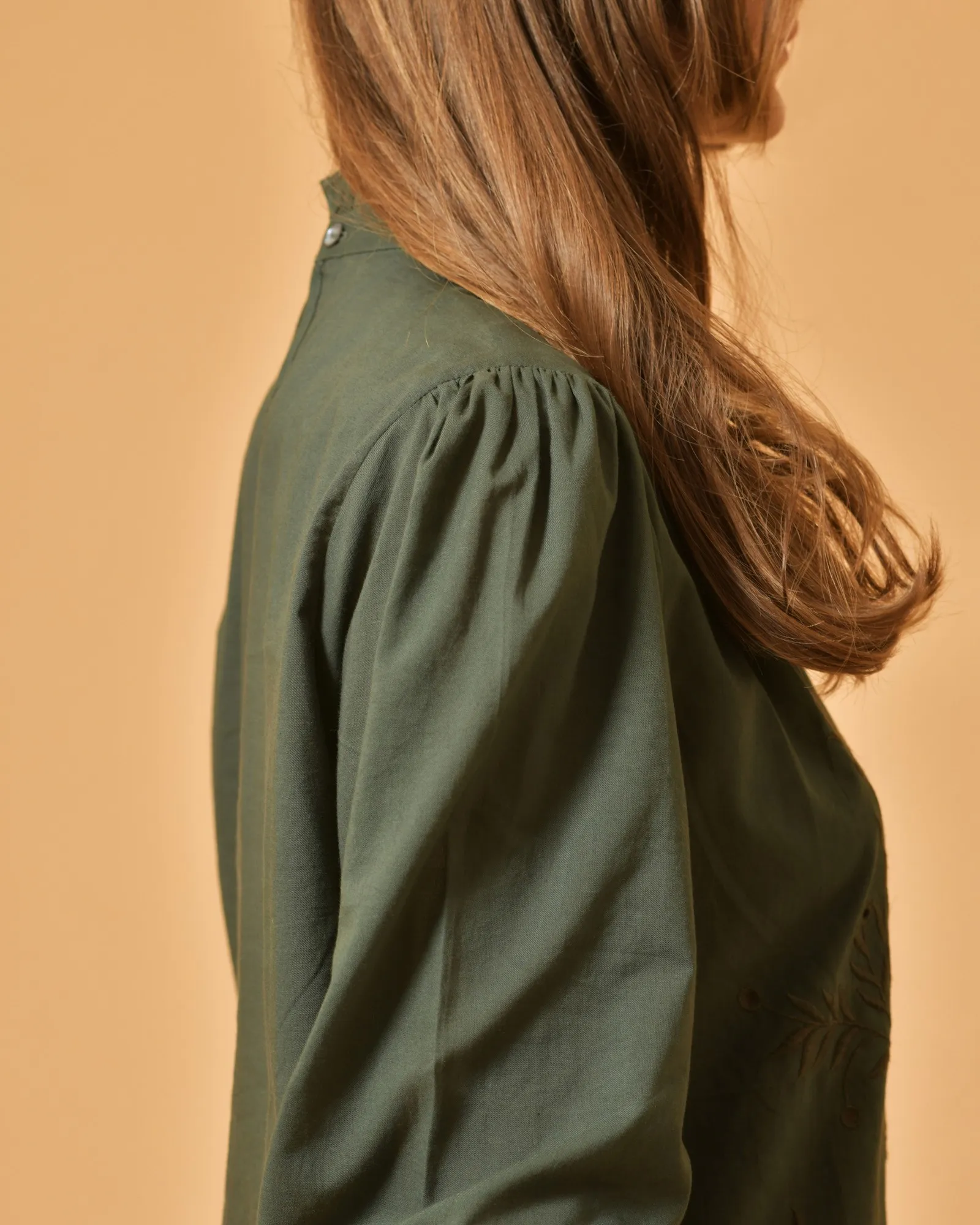 Blouse en coton vert à broderies Diega 