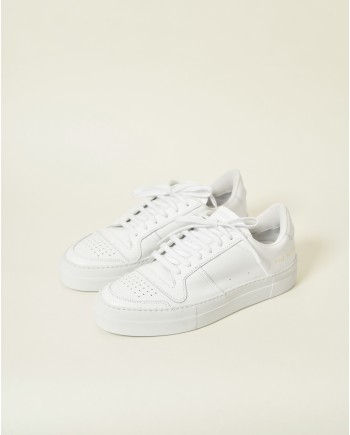 Baskets en cuir texturé Common Projects 